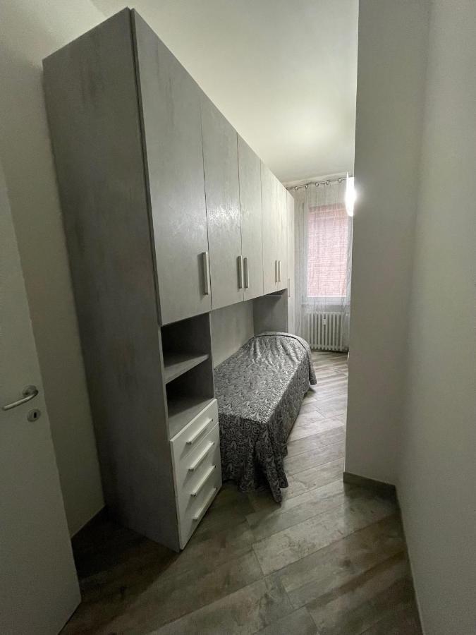 Bonbon Apartment Rovigo Bagian luar foto